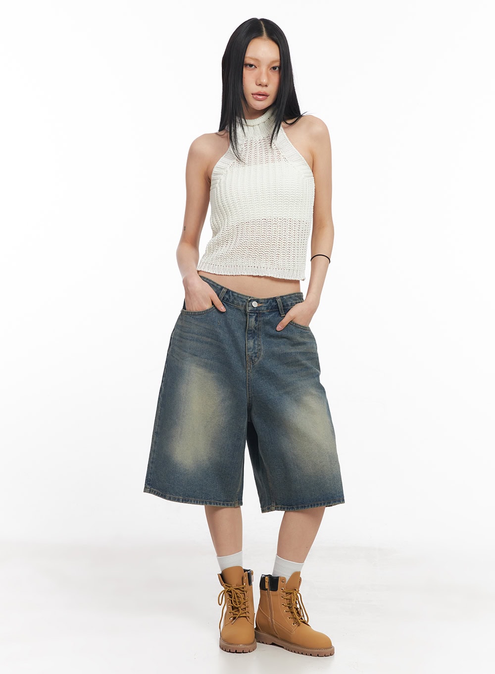 halter-neck-sleeveless-crop-top-cy528