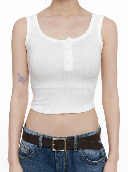 button-cropped-tank-top-cg518