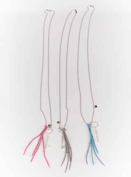 key-fringe-long-necklace-pink-im531