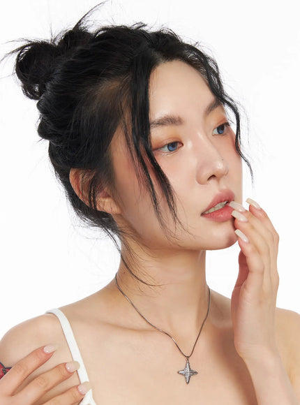 big-heart-necklace-cj523 / Black