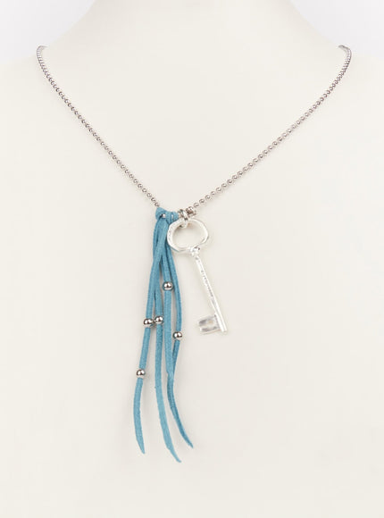 key-fringe-long-necklace-blue-im531