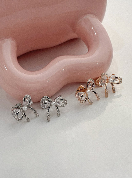 amour-ribbon-cubic-earrings-ia517