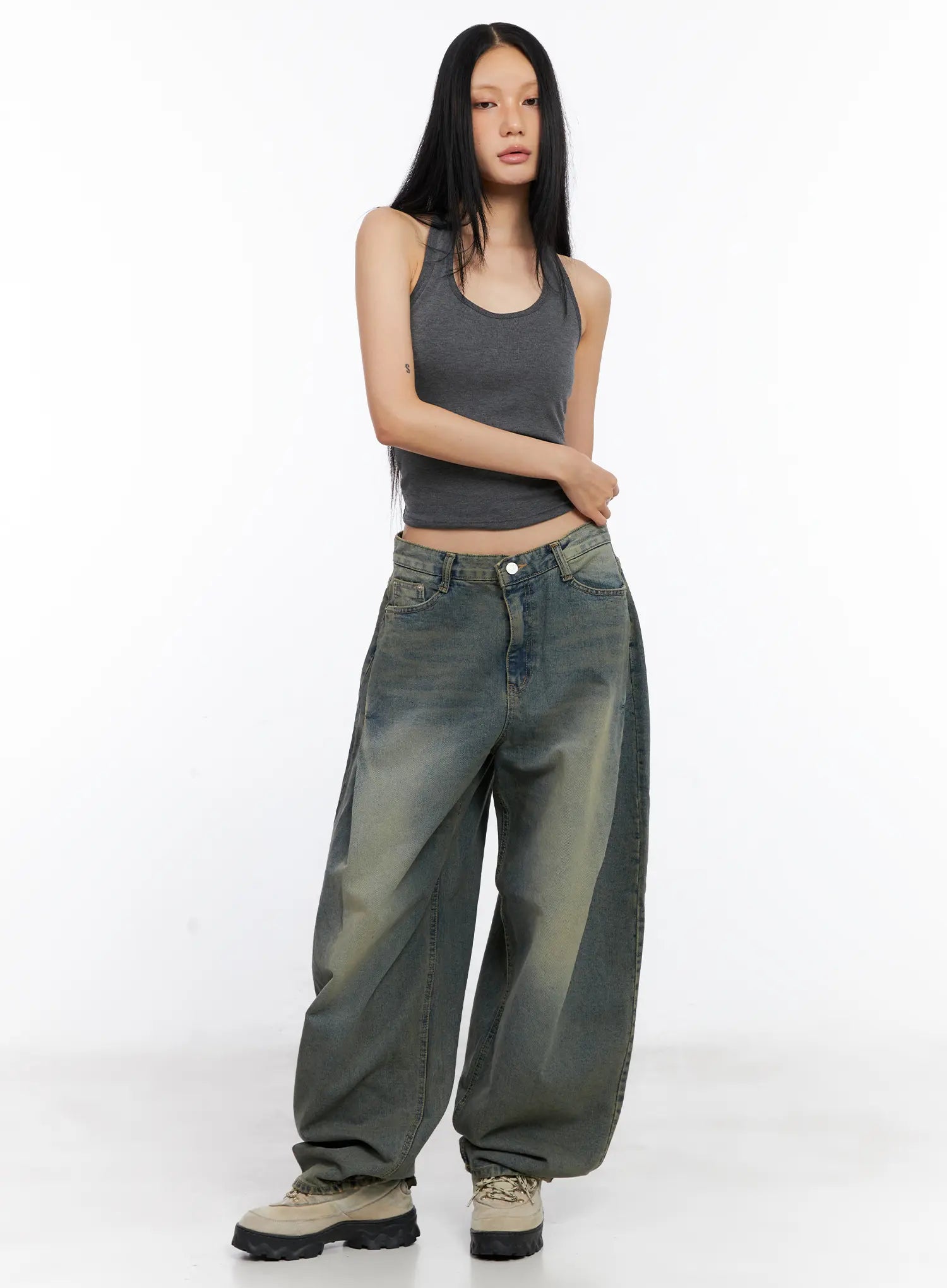 Basic Halter Crop Tank CL530
