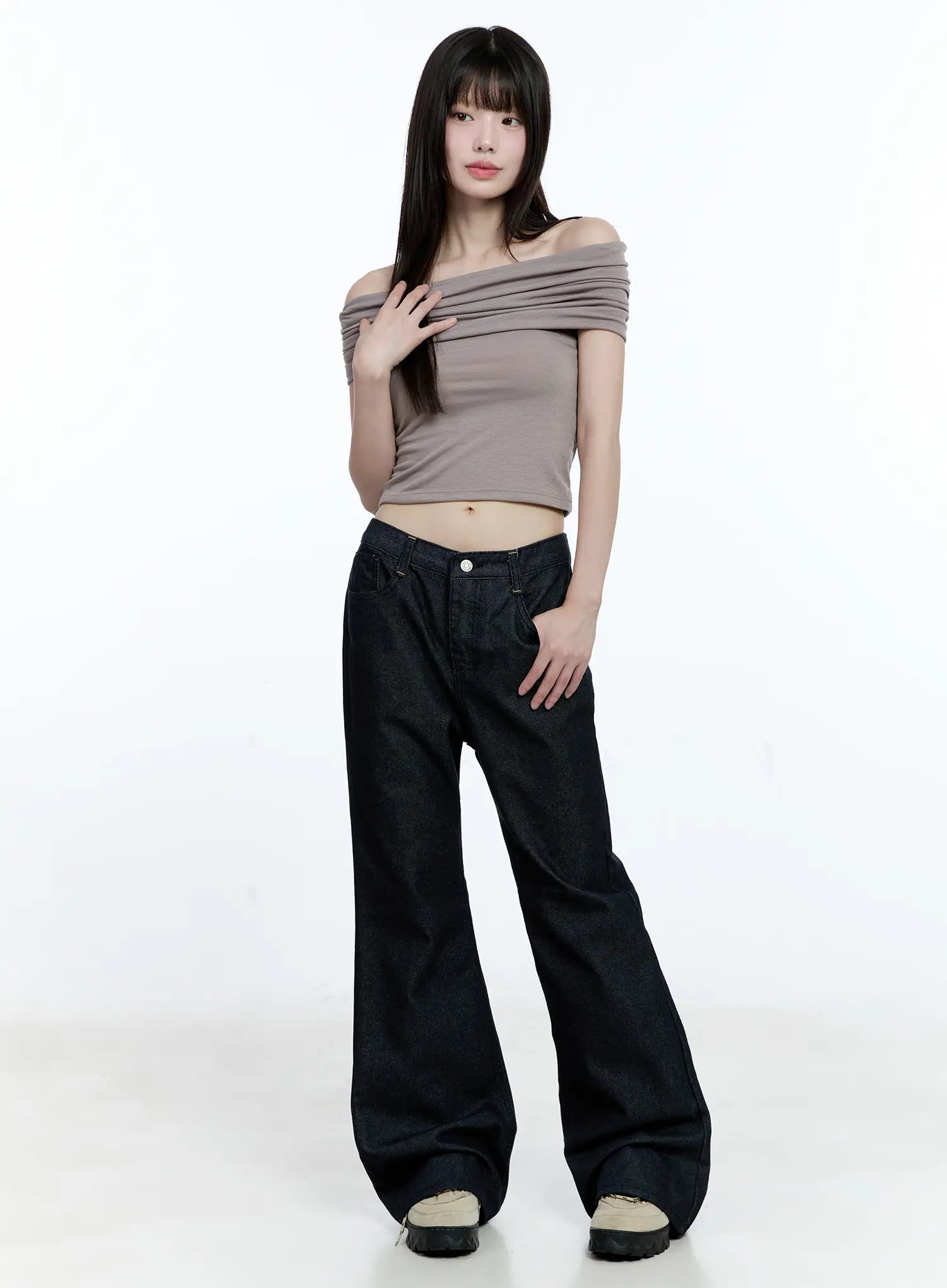 minjoo-no-fade-flared-jeans-cg511