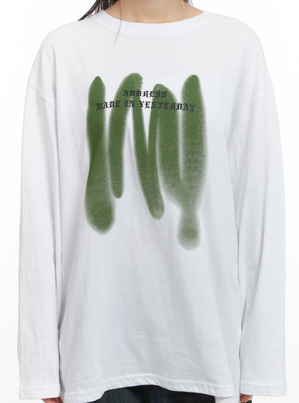 universal-graphic-print-shirt-cs412