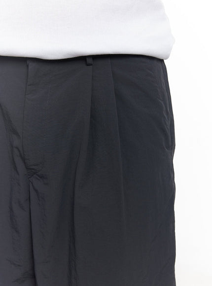 mens-wide-fit-nylon-pintuck-shorts-iy522