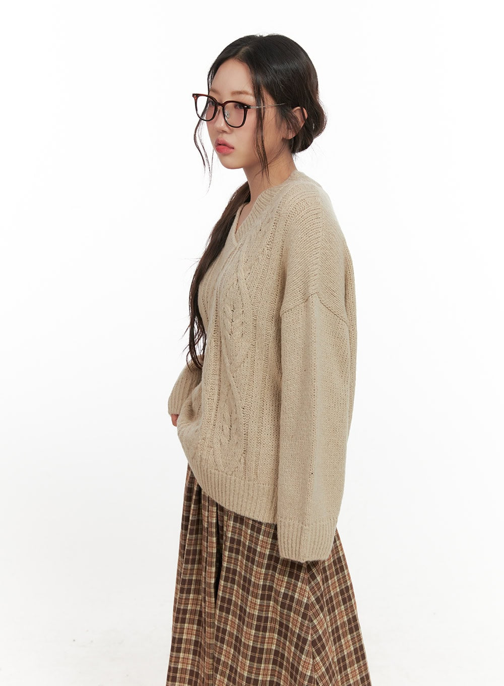 cableknit-v-neck-oversized-sweater-cn426