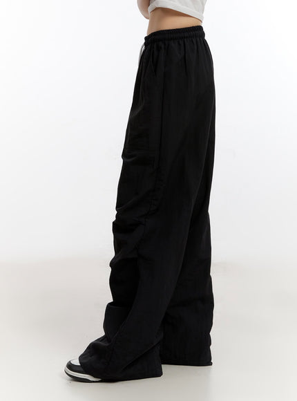 Pintuck Pocket Wide-Fit Sweatpants CA504