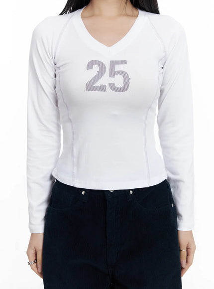 graphic-v-neck-long-sleeve-cj514
