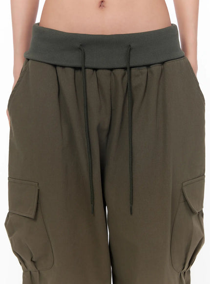 folded-cargo-bermuda-pants-ca515