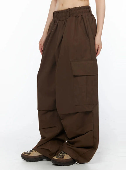 wide-leg-parachute-cargo-pants-iy526