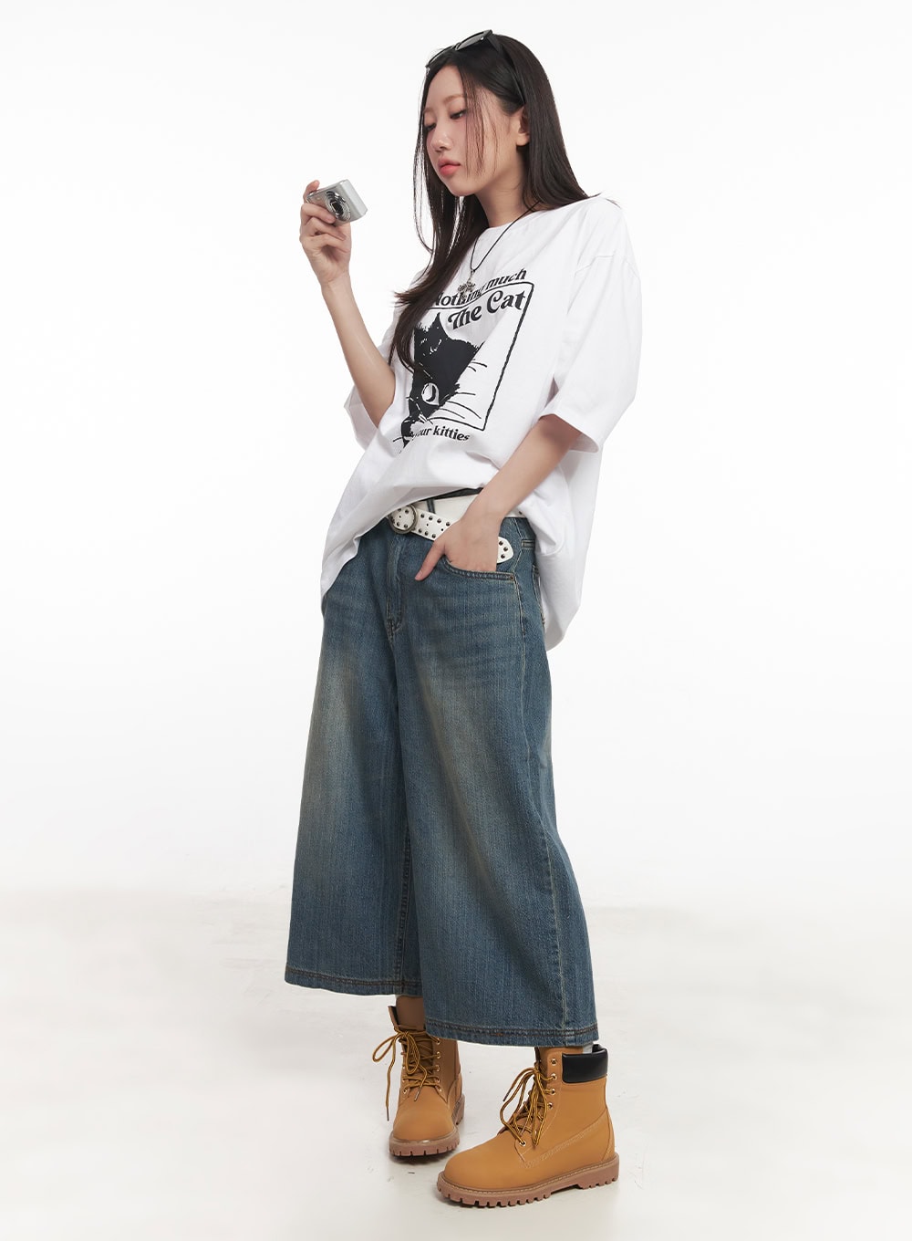 relaxed-fit-graphic-tee-ca525