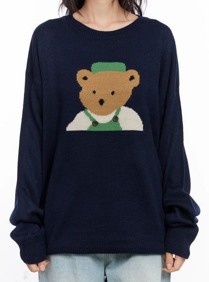 teddy-graphic-u-neck-sweater-co508