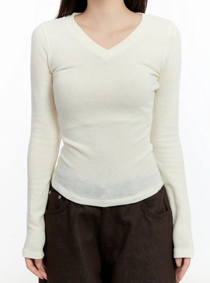 slim-fit-v-neck-long-sleeve-top-cn524