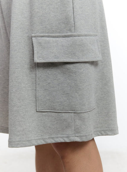 men-s-cargo-comfort-wide-leg-sweatshorts-iy529
