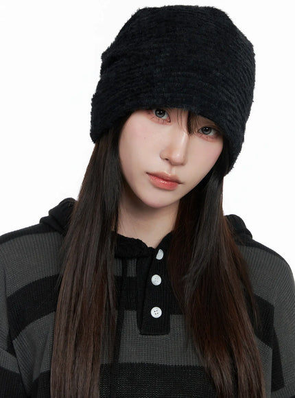 faux-fur-loose-fit-beanie-co521