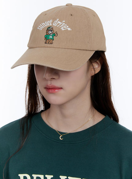 bear-embroidered-cap-oo407