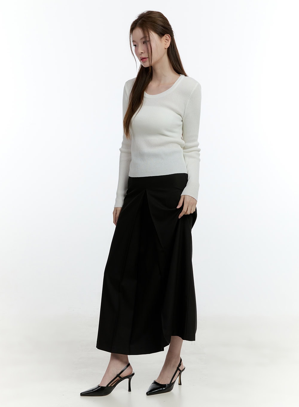 essential-ribbed-long-sleeve-top-cf504