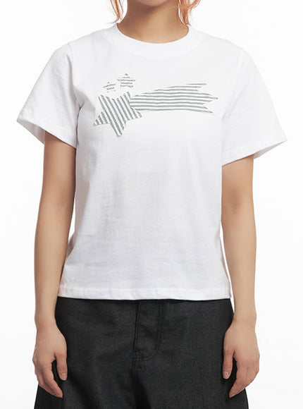 graphic-star-crop-top-ia515