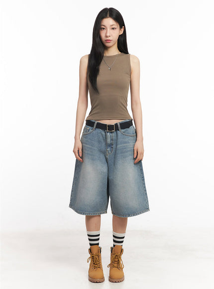 sleek-sleeveless-crop-top-iy529