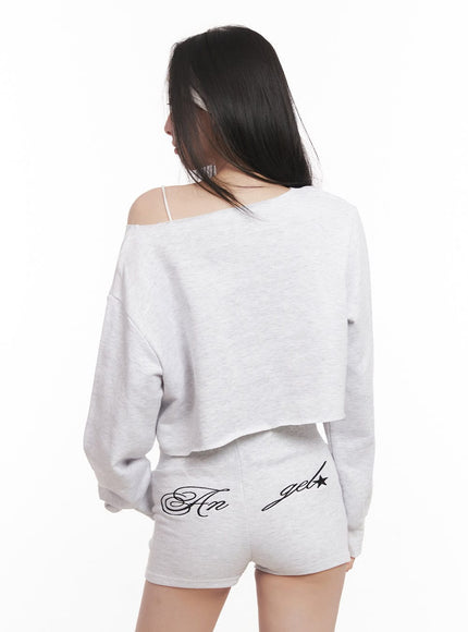 Off-Shoulder Embroidered Crop Sweatshirt CM518