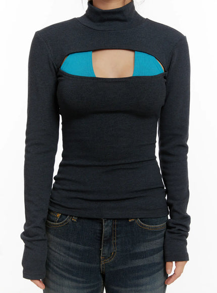 slit-detail-contrast-turtleneck-top-cd515