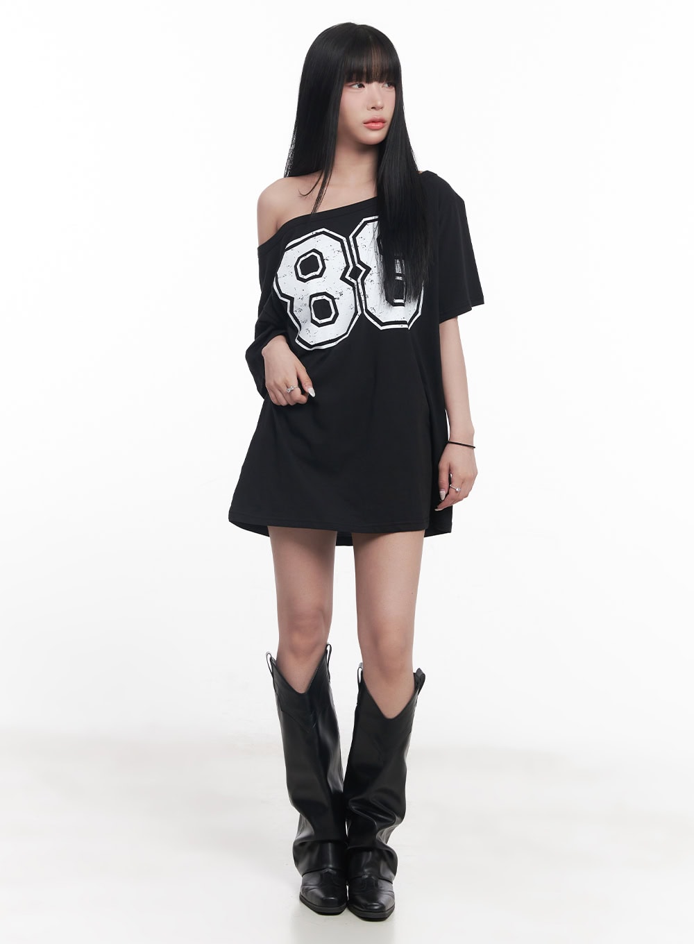 88-graphic-off-shoulder-oversize-t-shirt-cy527