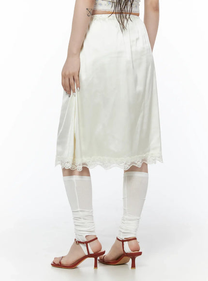 graphic-print-satin-lace-trim-midi-skirt-cu503