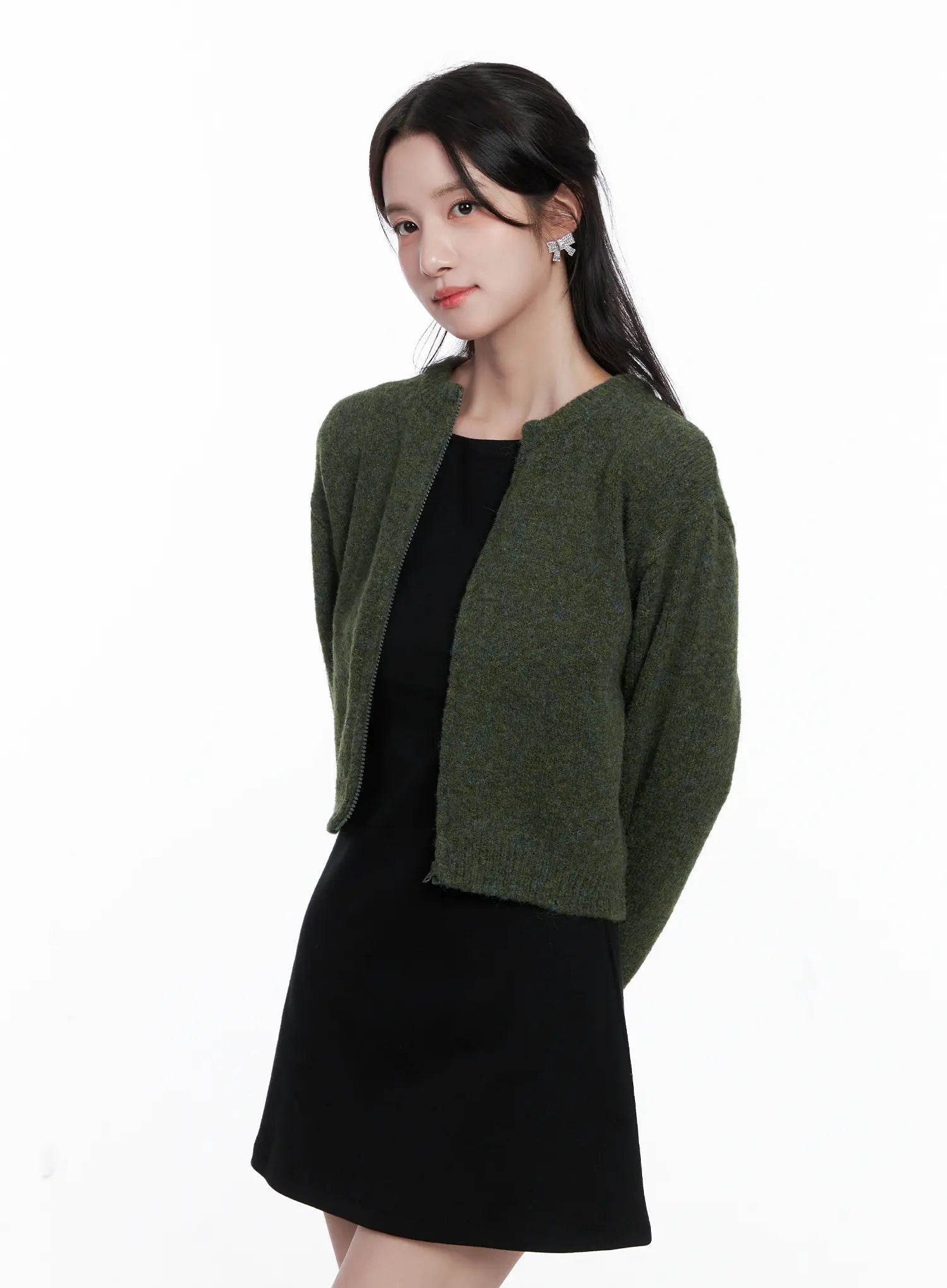 classic-round-neck-knit-cardigan-cs519