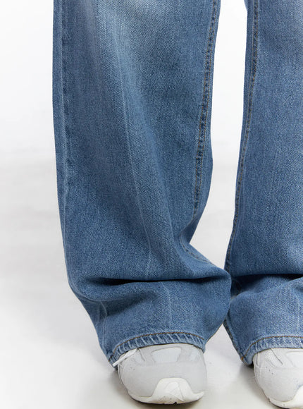 jung-straight-leg-washed-jeans-cg521