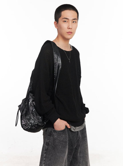 mens-glossy-drawstring-bag-iy505