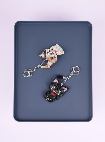 colorful-rhinestone-ribbon-character-keychain-ia524