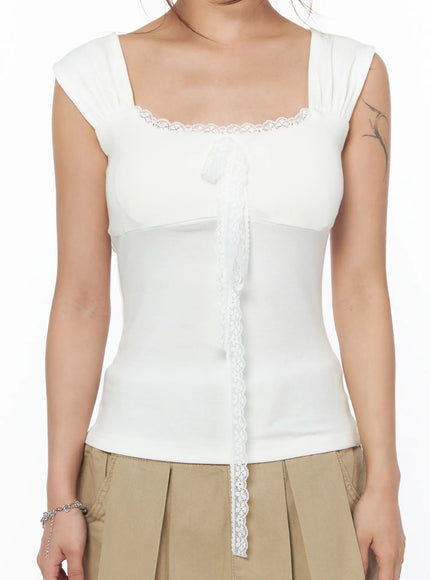 shirred-ribbon-detail-sleeveless-top-cu501