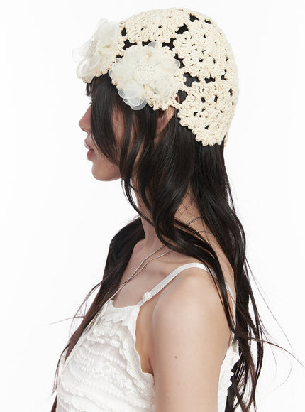 soft-knitted-flower-beanie-cy520