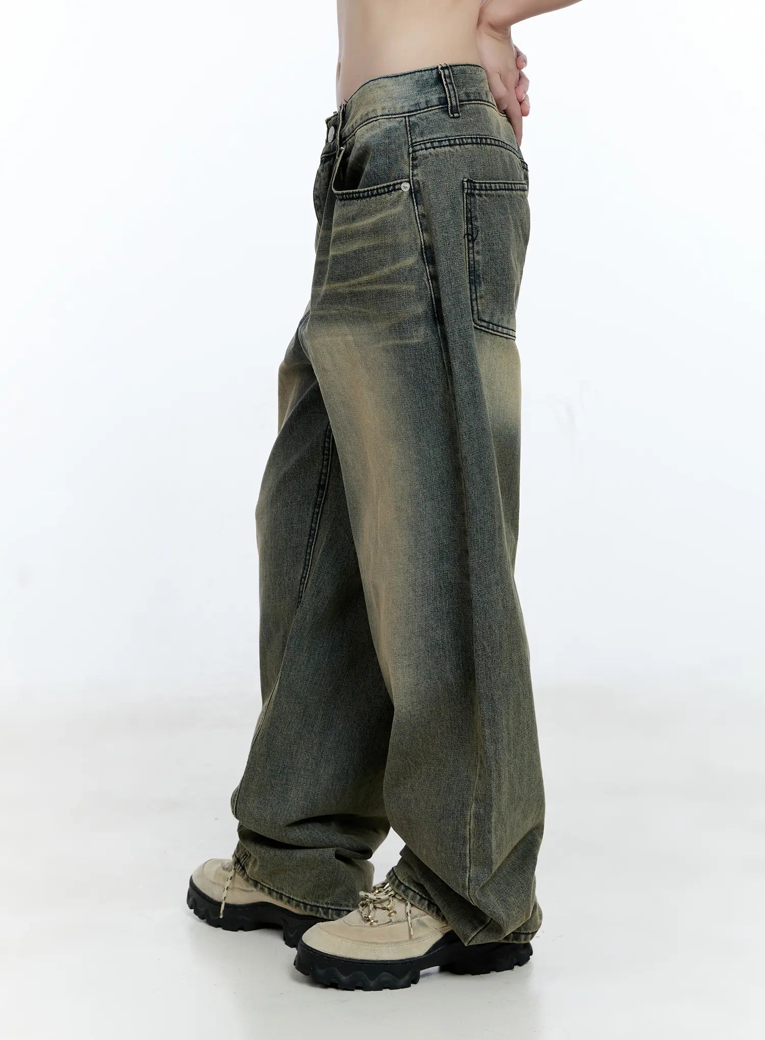 yeonsoo-vintage-wash-wide-leg-jeans-cg507
