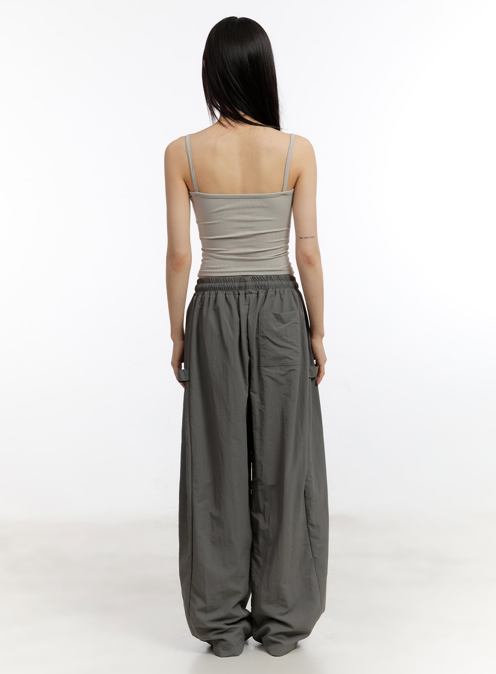 side-button-wide-leg-parachute-trackpants-ca509