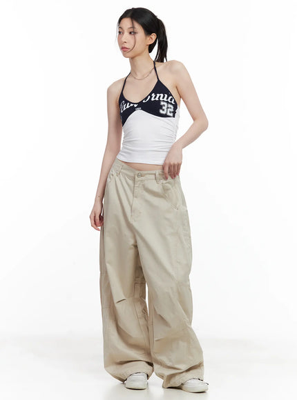 contrast-graphic-halter-top-cu530