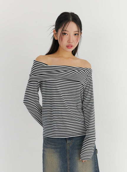 off-shoulder-stripe-long-sleeve-top-co324