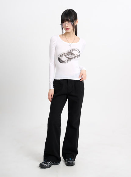 round-neck-graphic-long-sleeve-cm415
