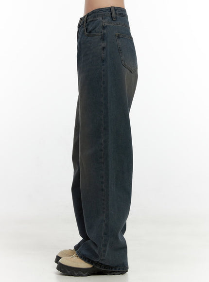 daphne-comfy-wide-leg-jeans-on404