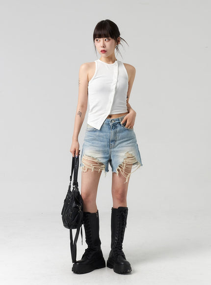 light-ripped-denim-shorts-cl318
