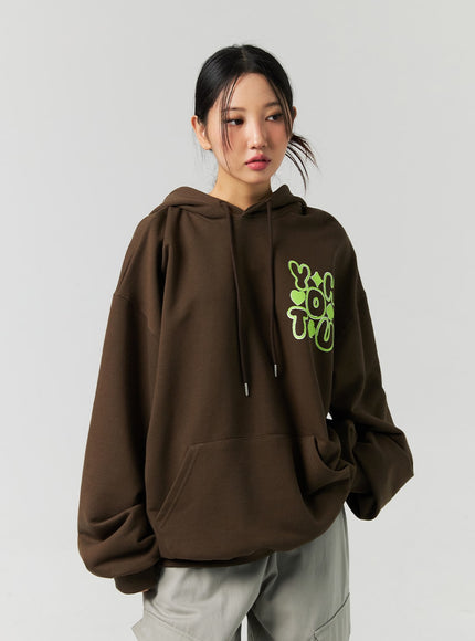 graphic-hooded-sweatshirt-co323