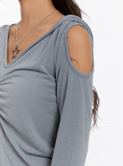 cut-out-shirred-hoodie-cn527