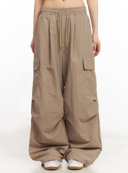 cargo-wide-leg-windbreaker-pants-iy502