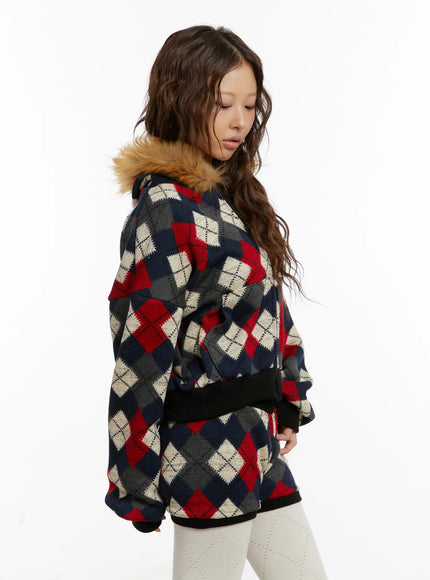 argyle-faux-fur-trim-zip-up-hoodie-cd512