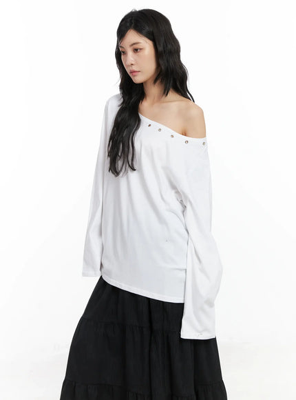 off-shoulder-grommet-long-sleeve-top-cd502