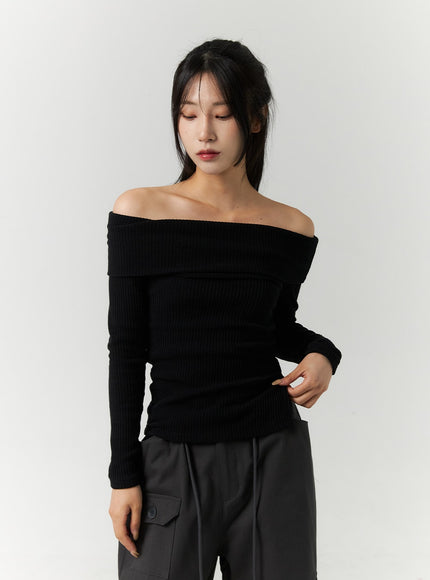 off-shoulder-slim-fit-knit-top-cn317