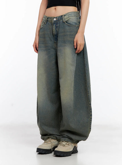 Chowon Washed Wide-Leg Denim Jeans CL530