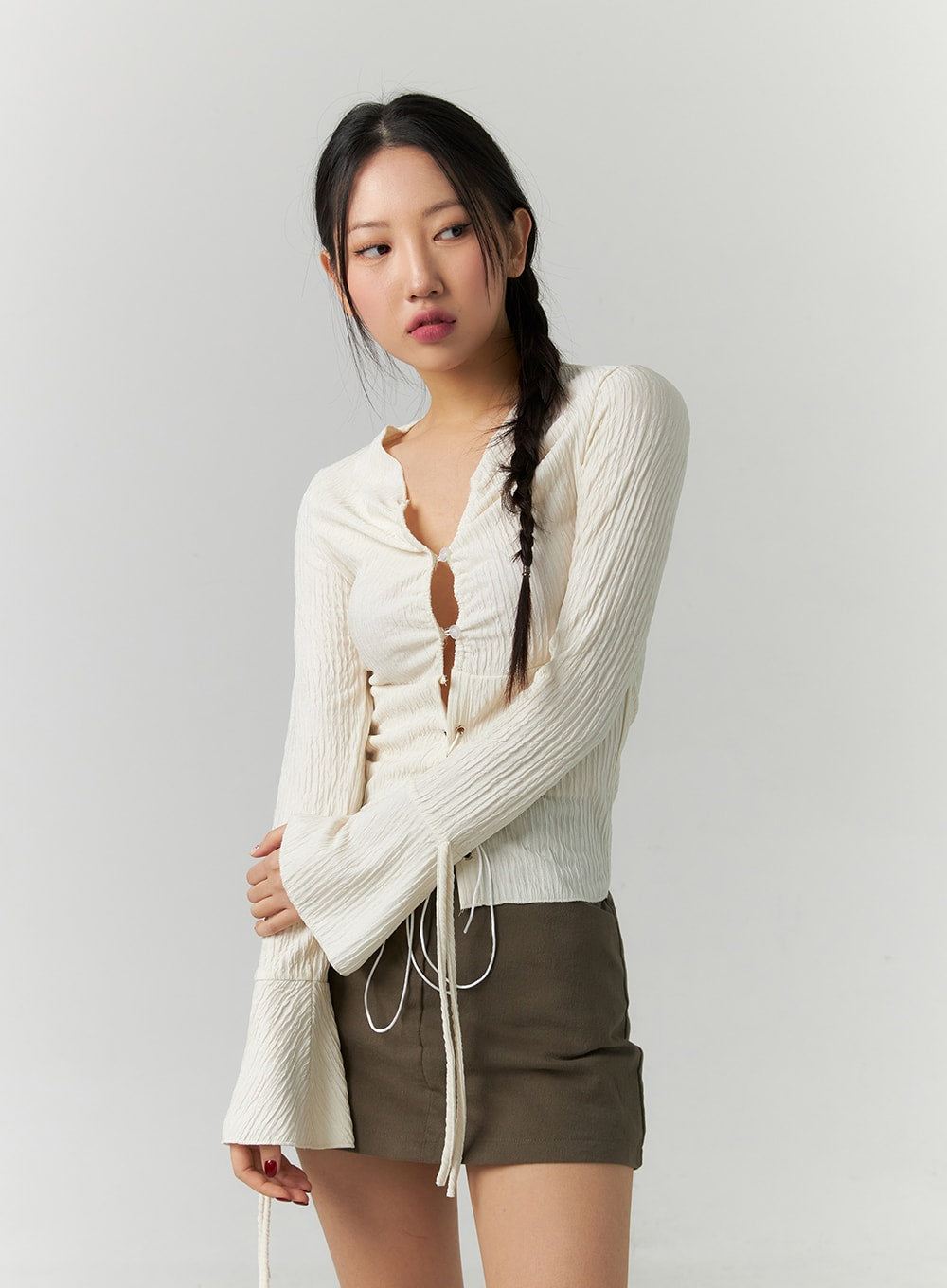 v-neck-open-buttoned-long-sleeve-top-cd307