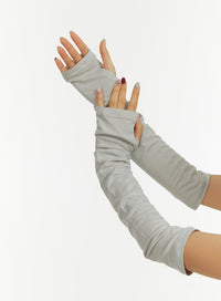 hooded-shirred-sleeveless-top-arm-sleeves-set-cy409